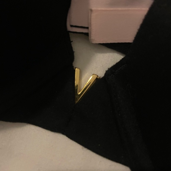 GUC Victoria’s Secret Push Up Plunge Bra Love Cloud size 44C - Picture 5 of 9